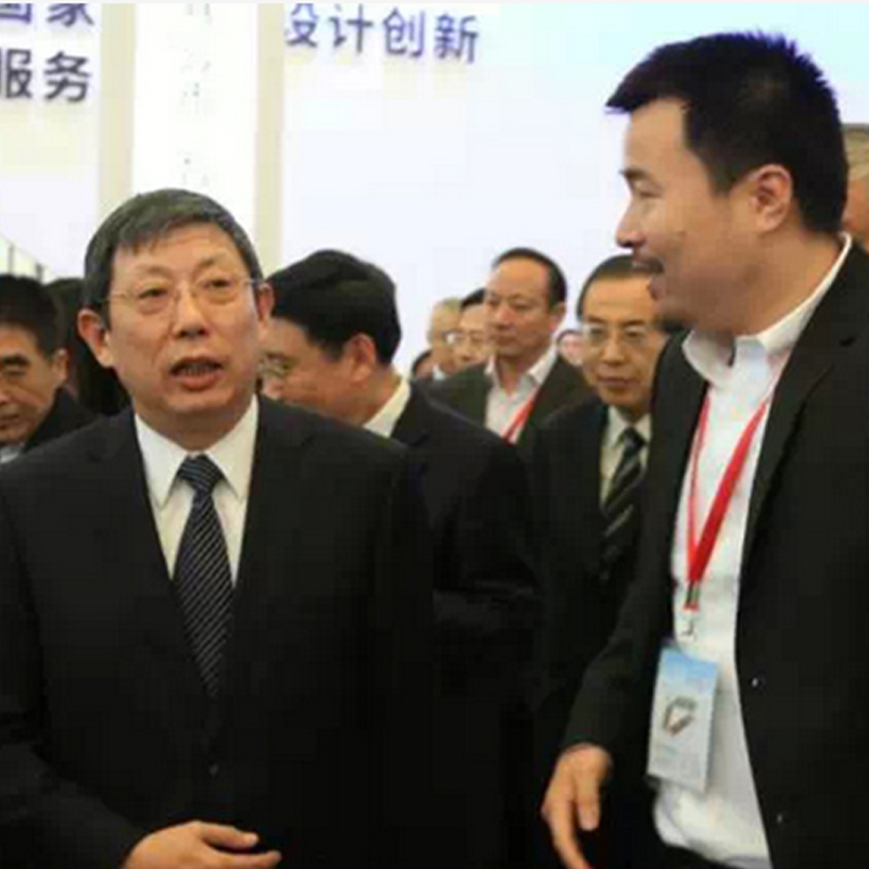 国家工信部部长苗圩、上海市长杨雄等重要领导视察木马设计作品
